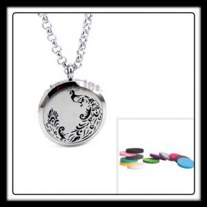 30mm Peacock (Silver) Aromatherapy Locket