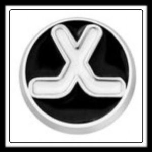 Hockey Puck (Black) w/Hockey Sticks Charm